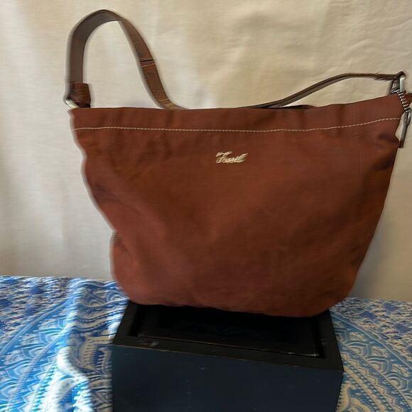 Fossil brushed cotton shoulder bag - Picture 1 of 5
